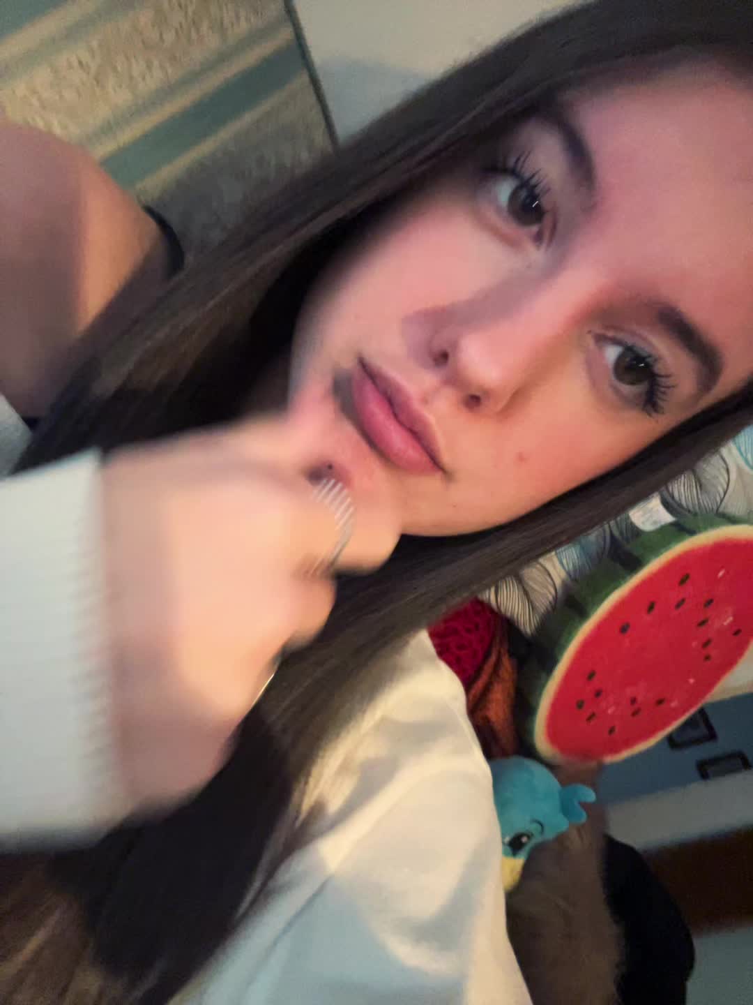 @🦈