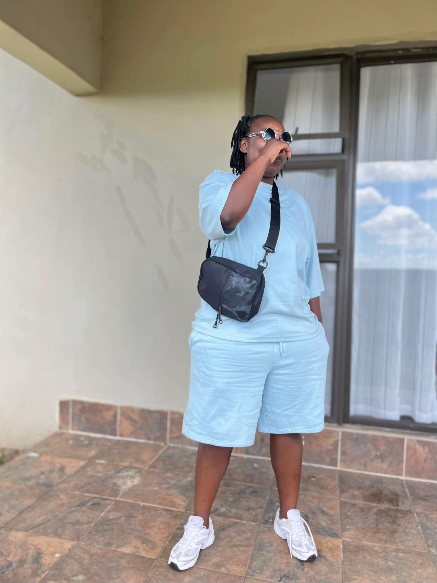 @masandemazinyo#mlunguOmnyama