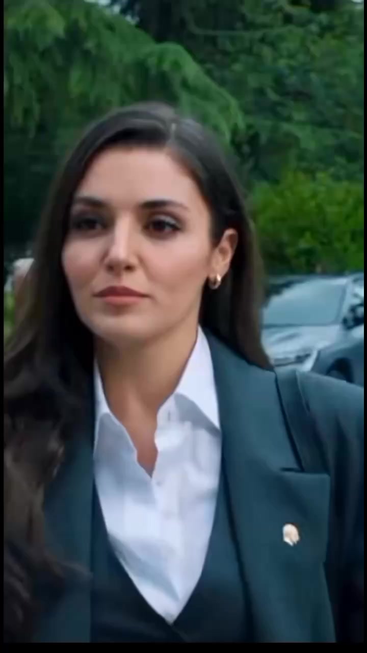 @♥️HANDE ERCAL 💕