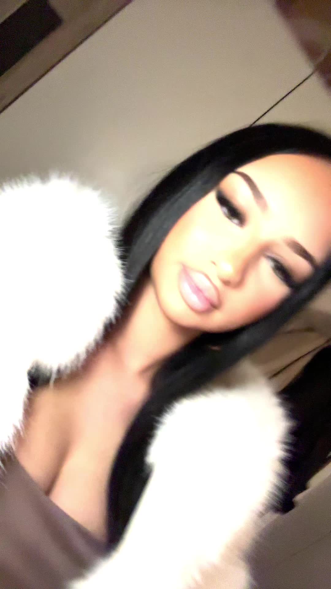 @𝒮𝒶𝓇𝒶𝒽.