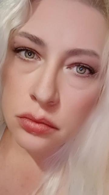 @ACrazyCatLady82