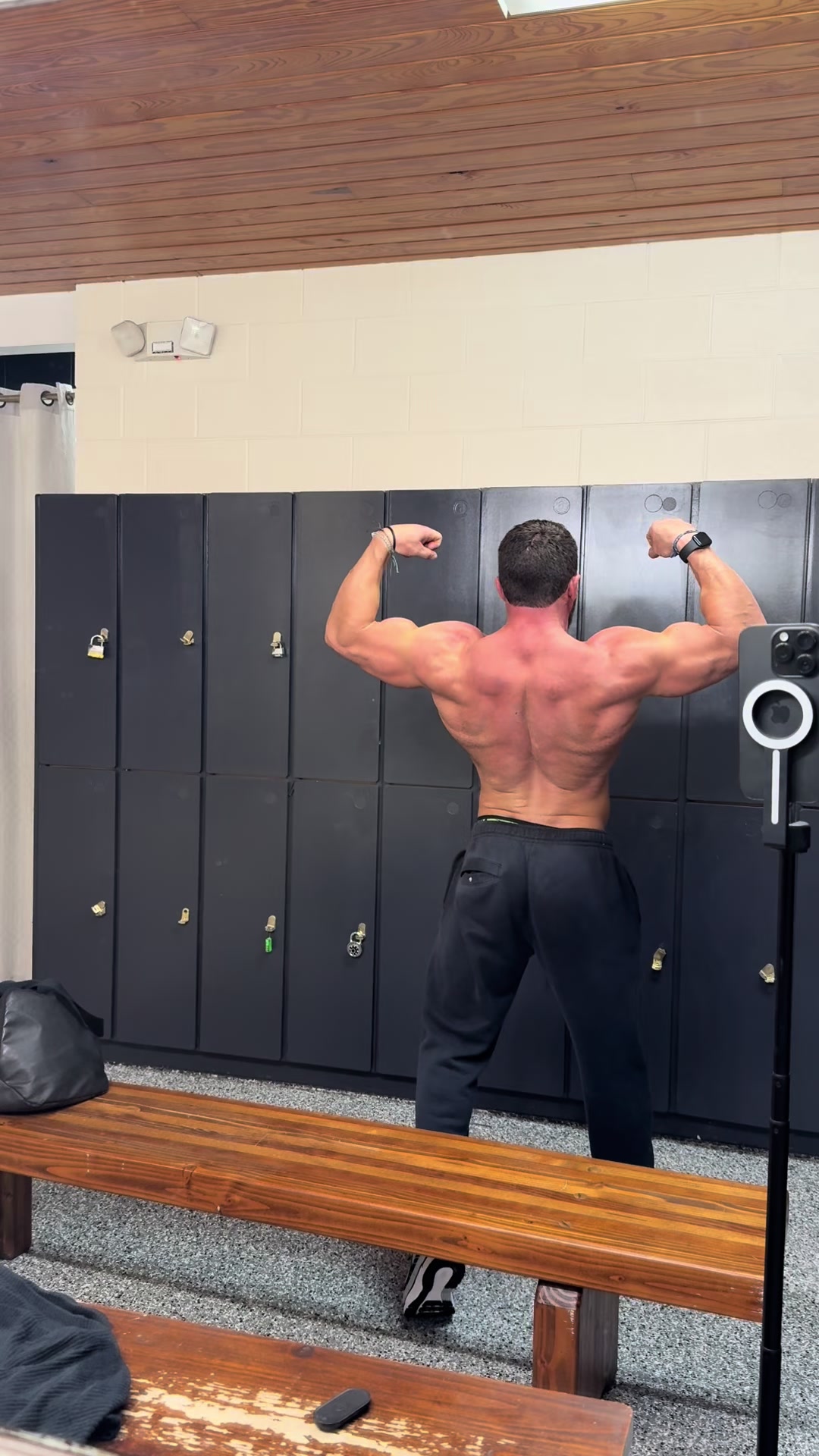 @SAVAGEFIT