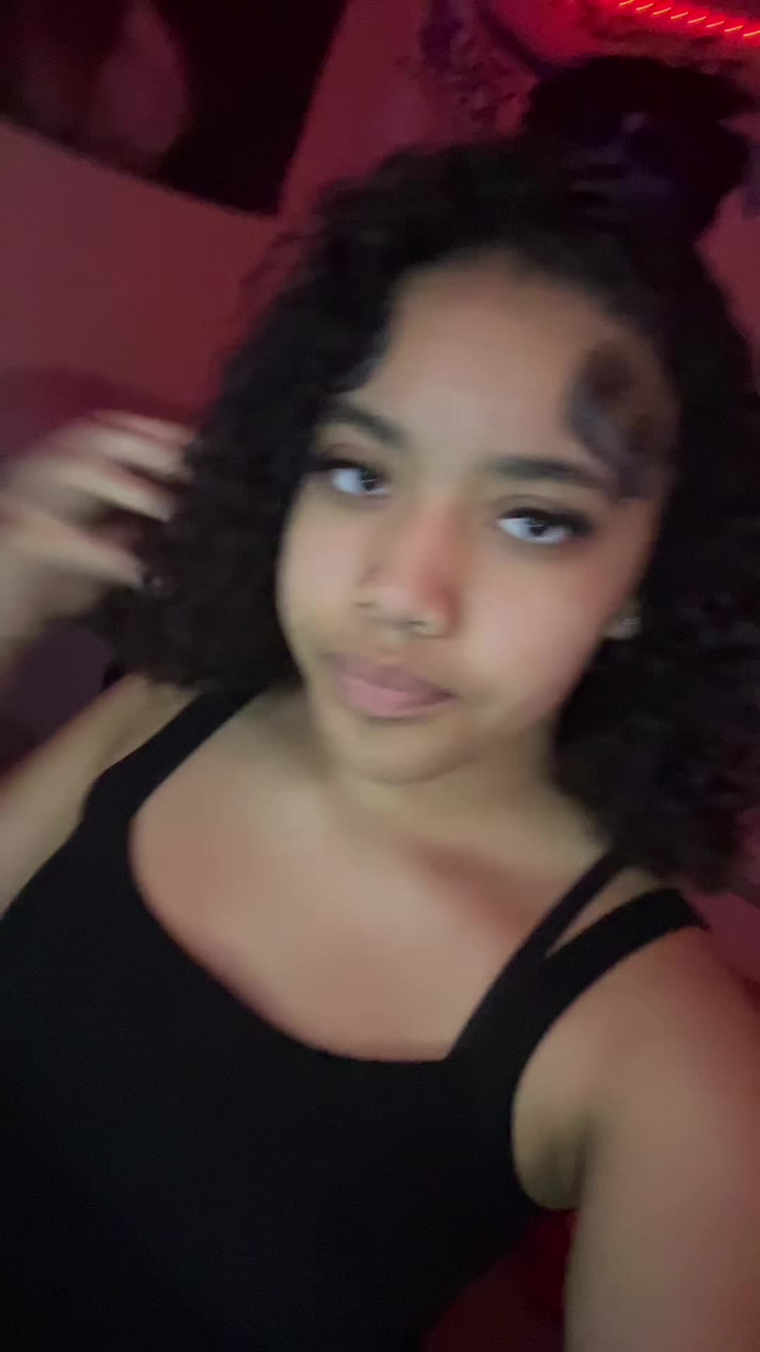 @bella