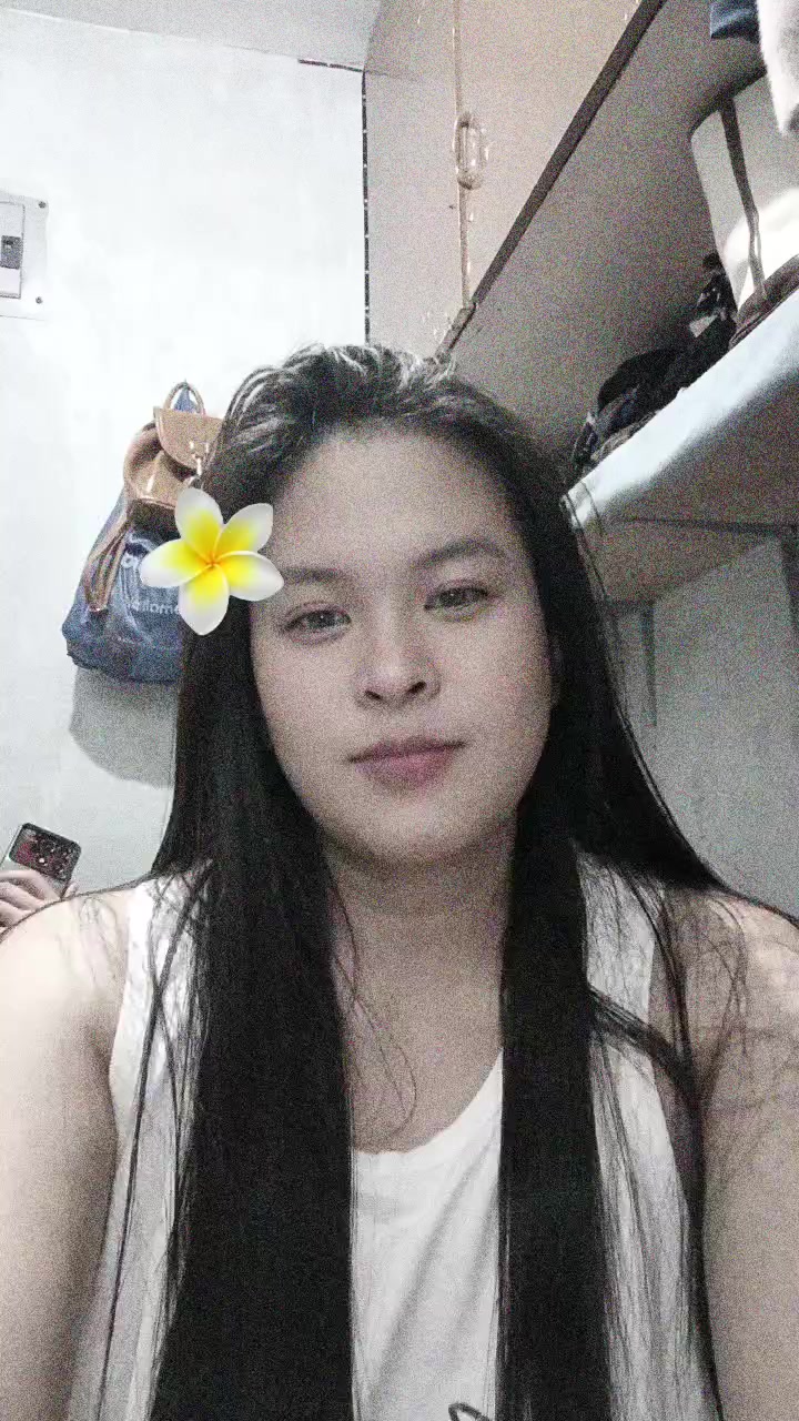 @Jee_Jee🫨🫣
