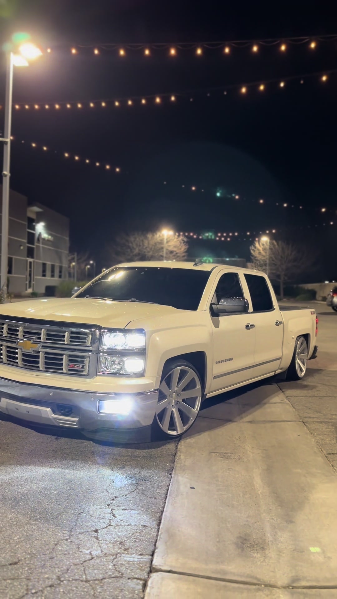 @1low_diego