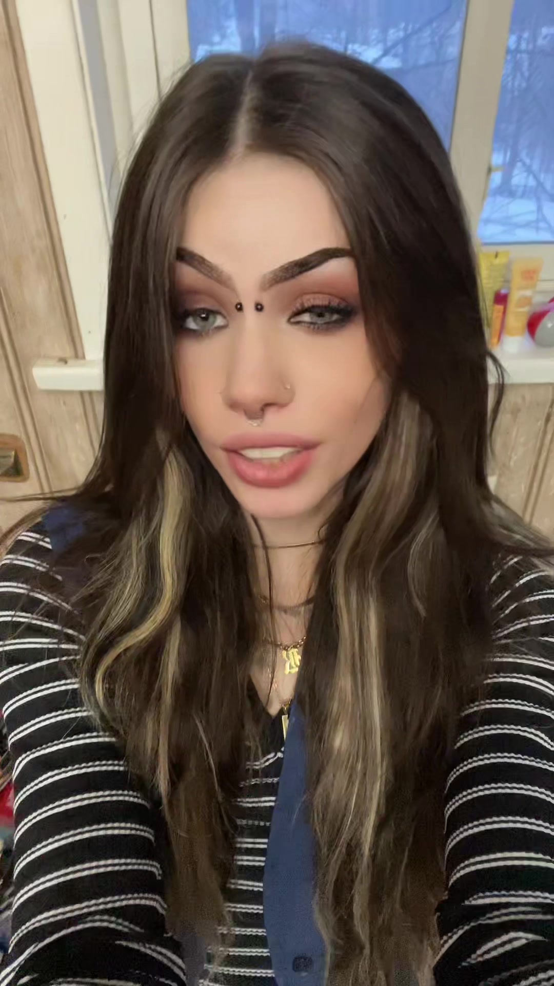 @r.eece.d