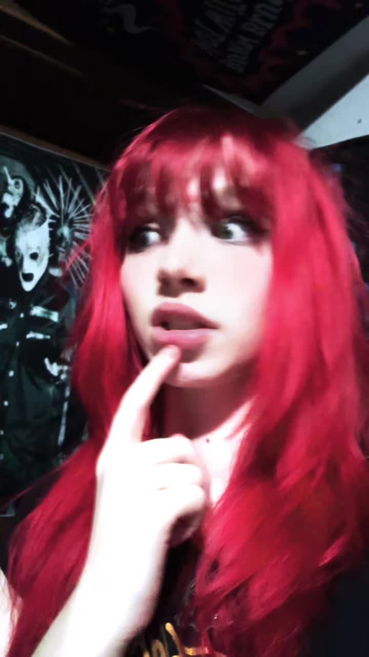 @angela⚰️