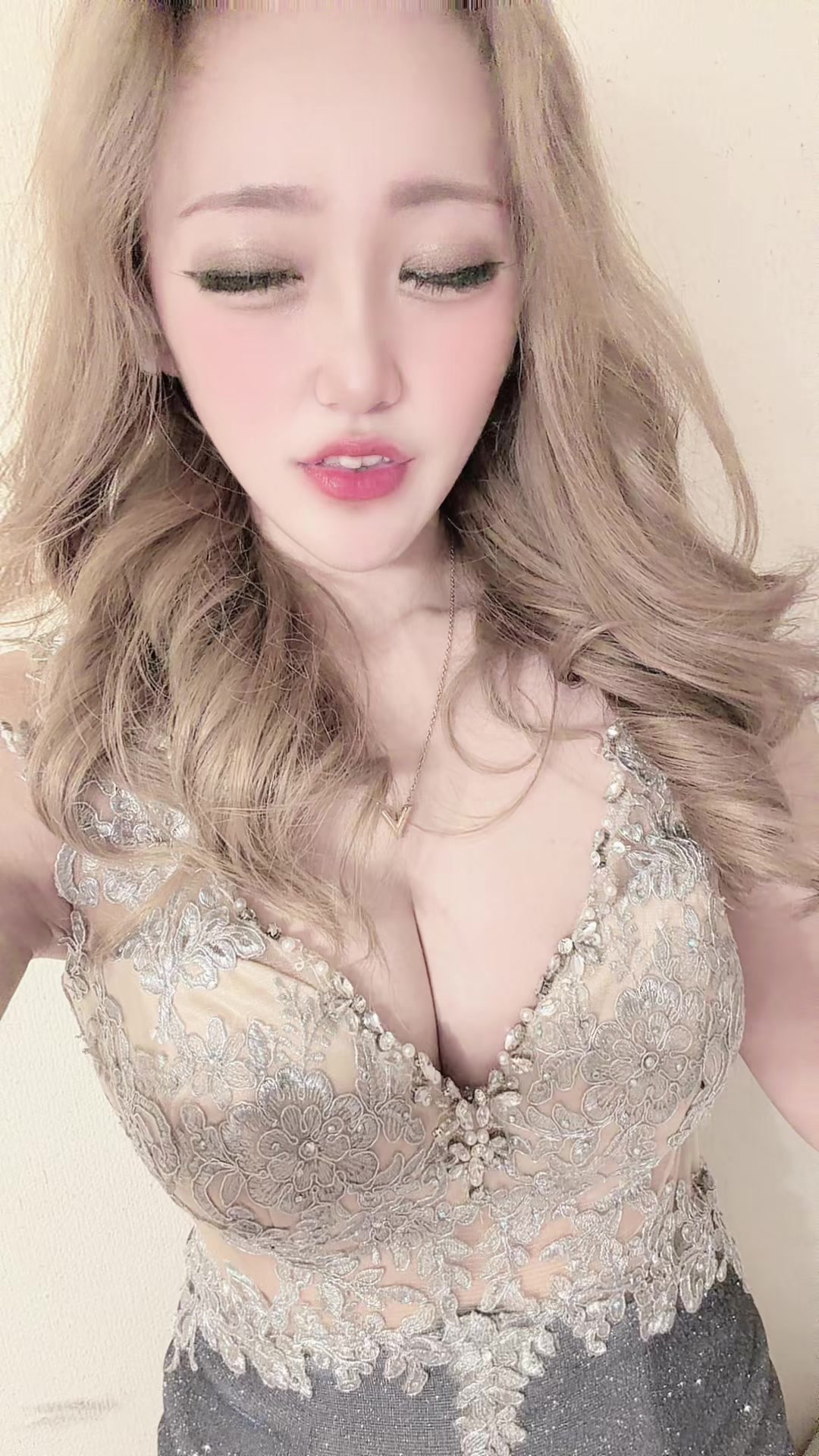 @𝓡𝓸𝓵𝓪𝓷👠🎉
