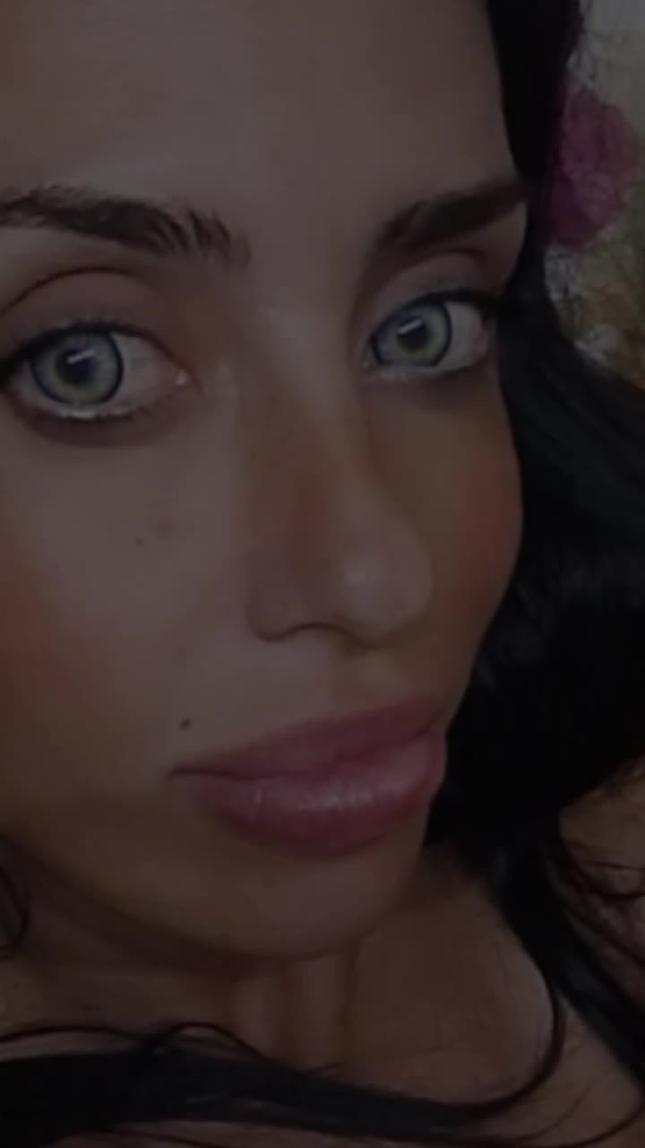 @Esmeralda