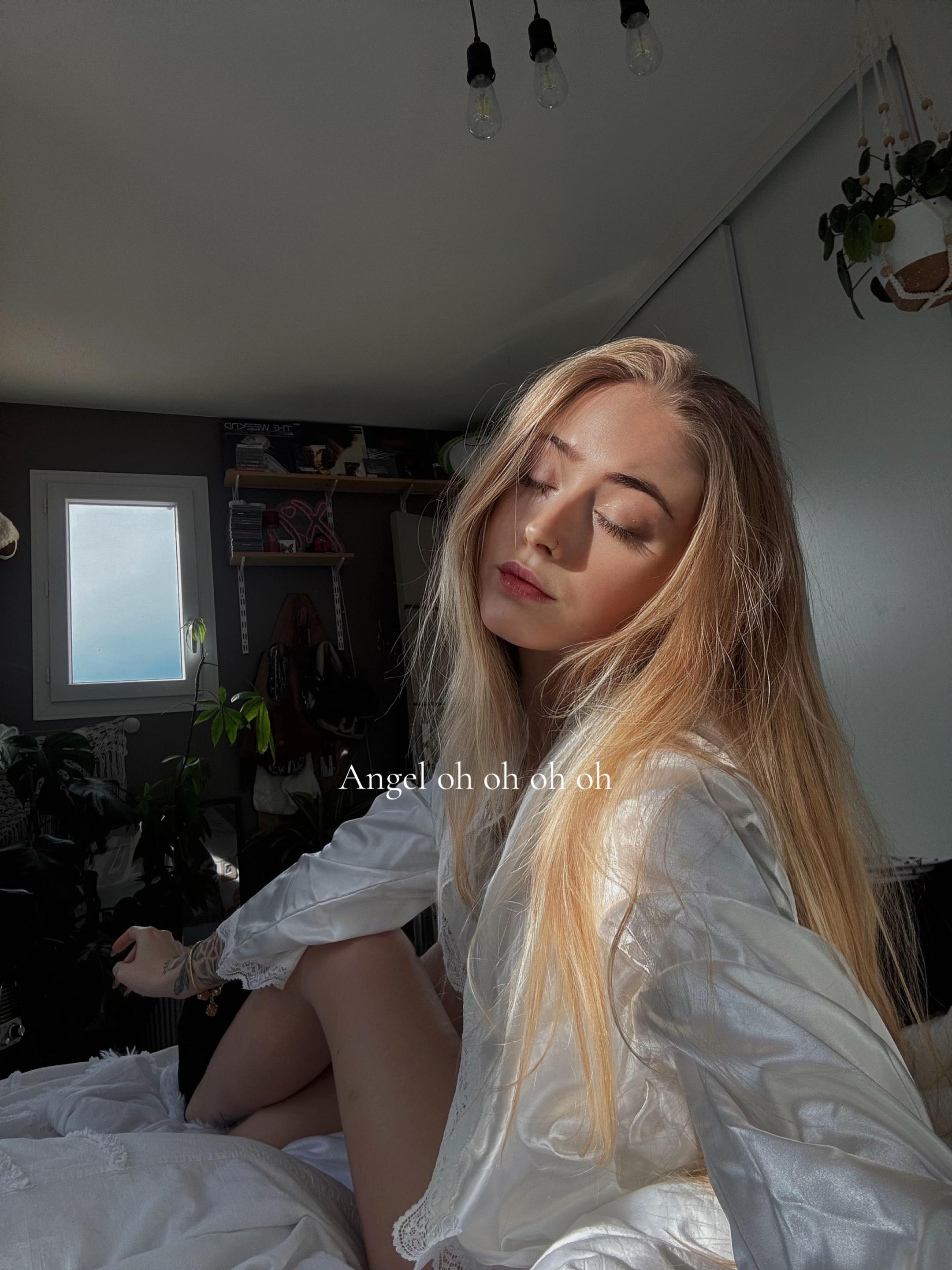 @𝐸𝓁𝒾 ♡