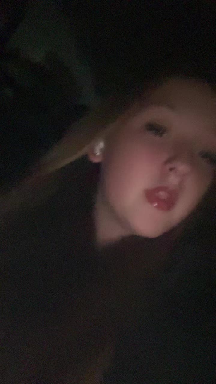 @Elizabella