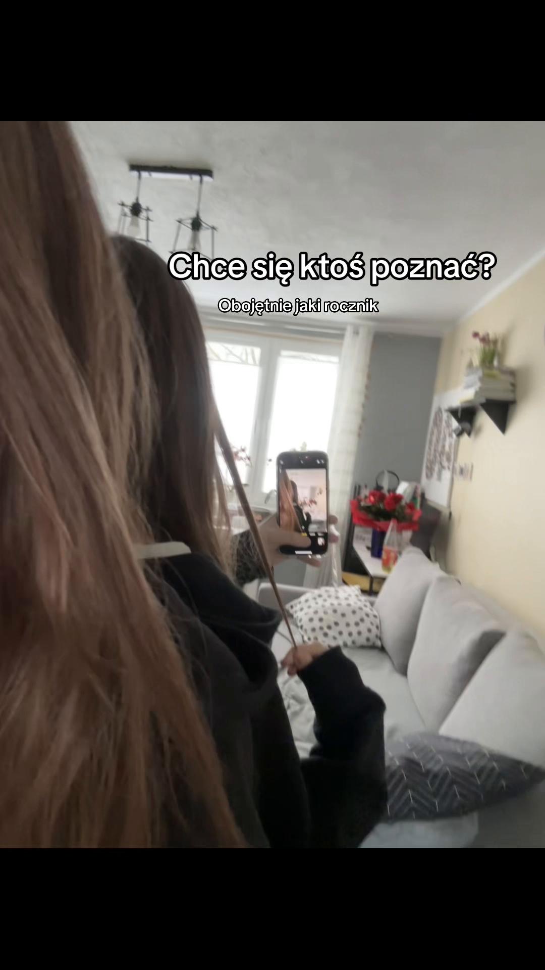@:3