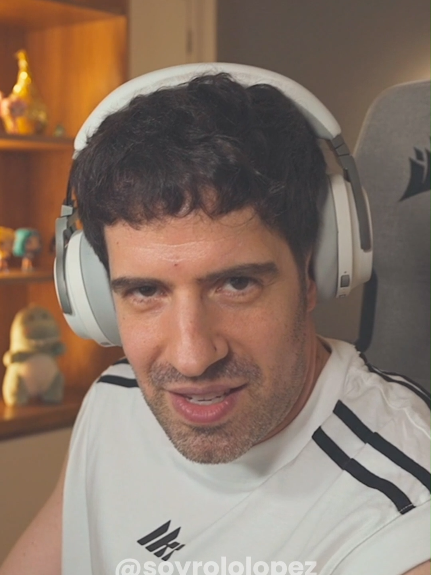 @𝐑𝐎𝐋𝐎 𝐋𝐎𝐏𝐄𝐙
