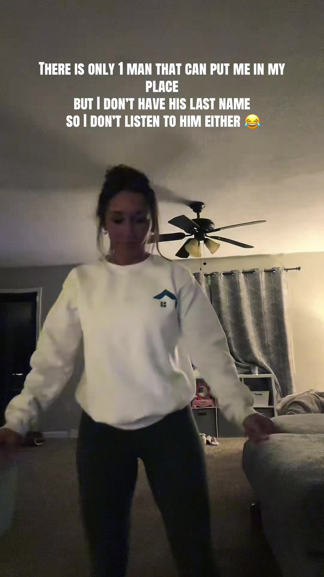 @daniellehelmers