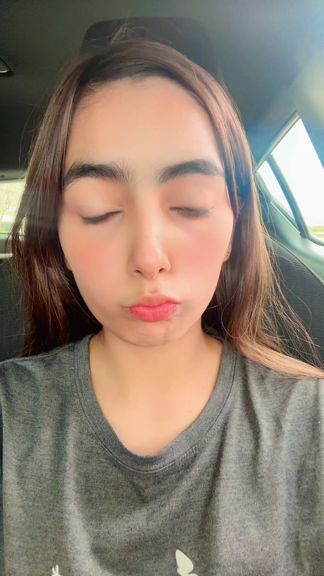 @Summiya