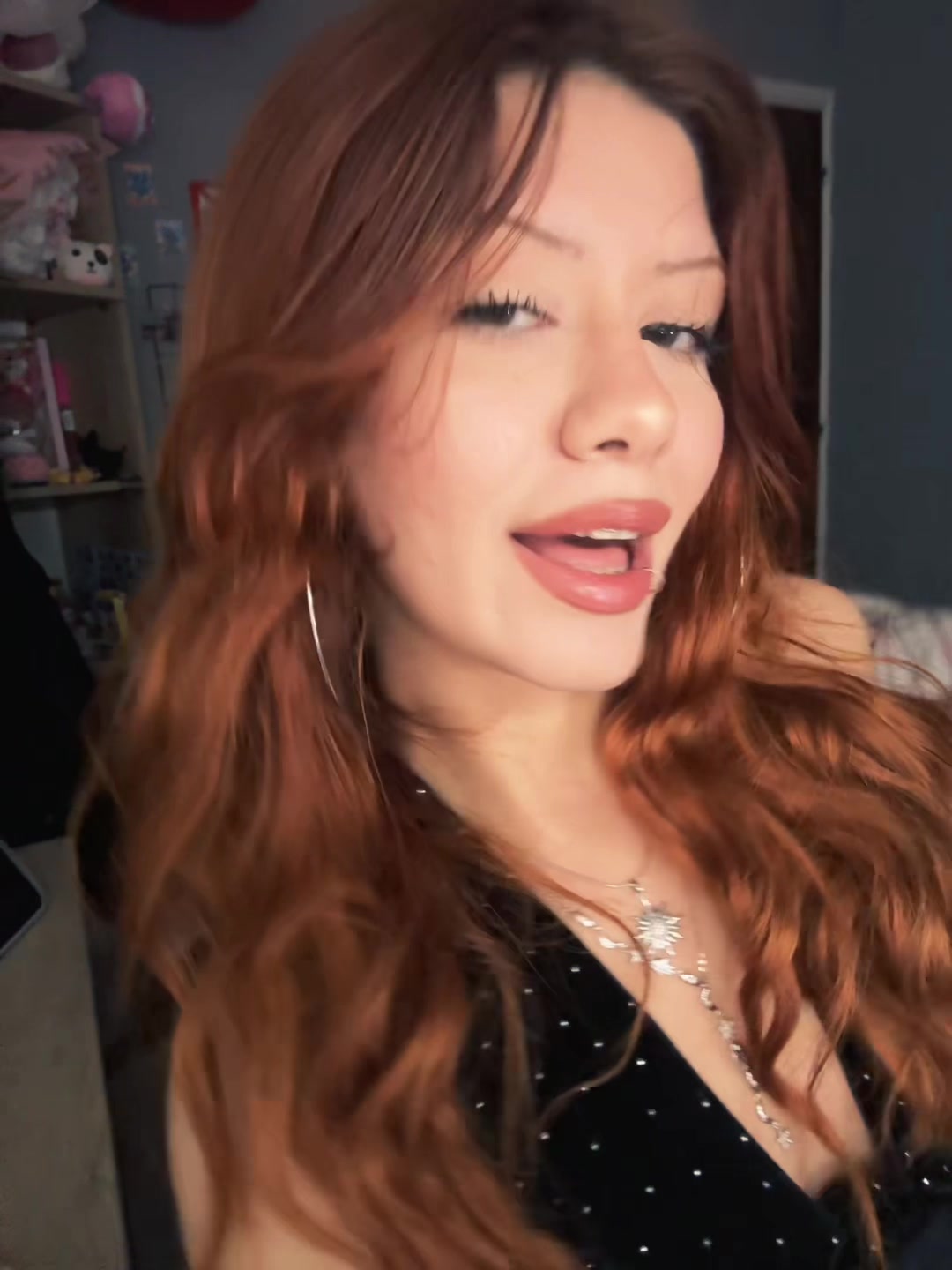 @✭