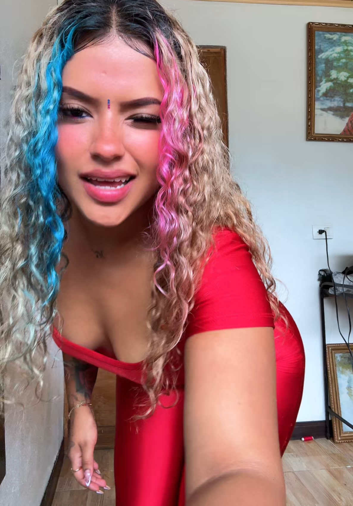 @𝓚𝓮𝔂𝔂 𝓡𝓲𝓸𝓼