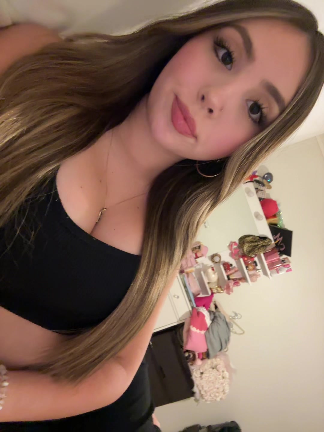 @𝓂𝒶𝓇𝓉𝒾𝓃𝒶
