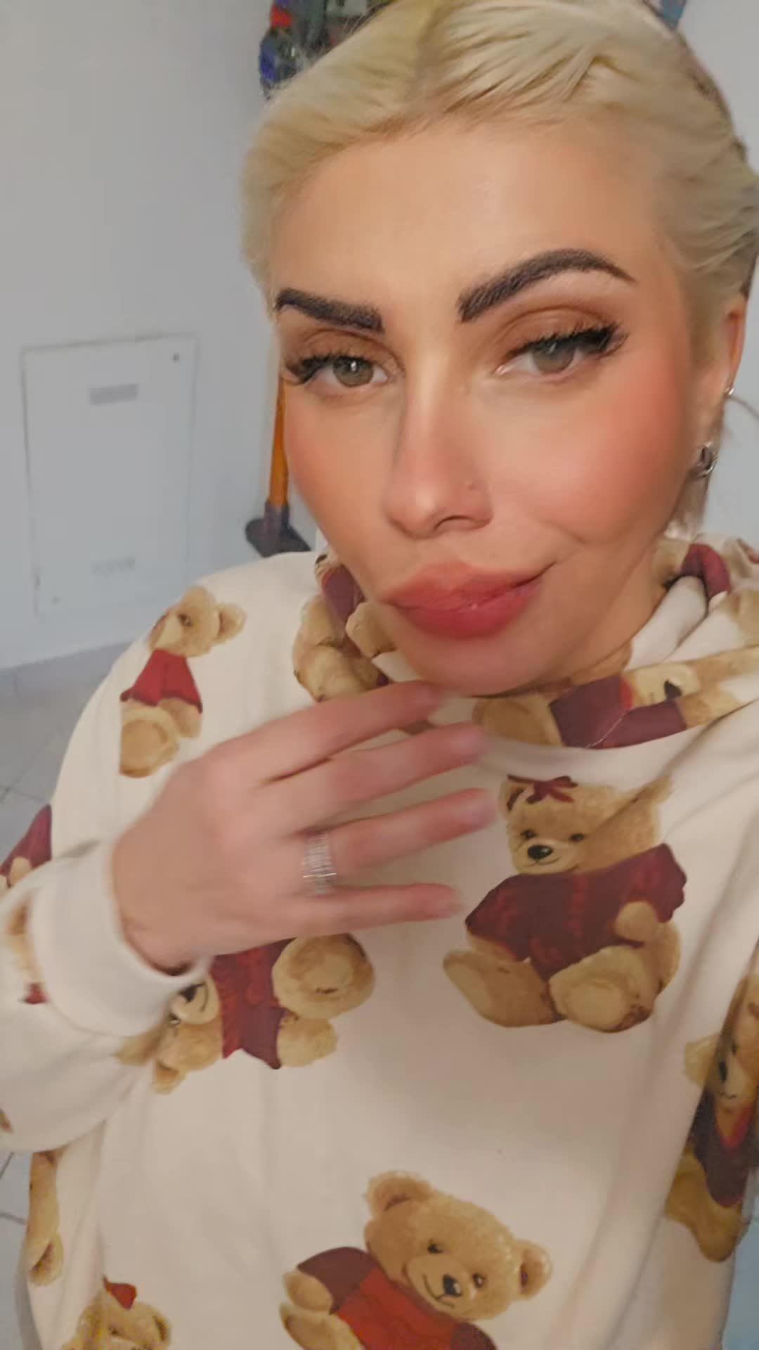 @Angela Olla