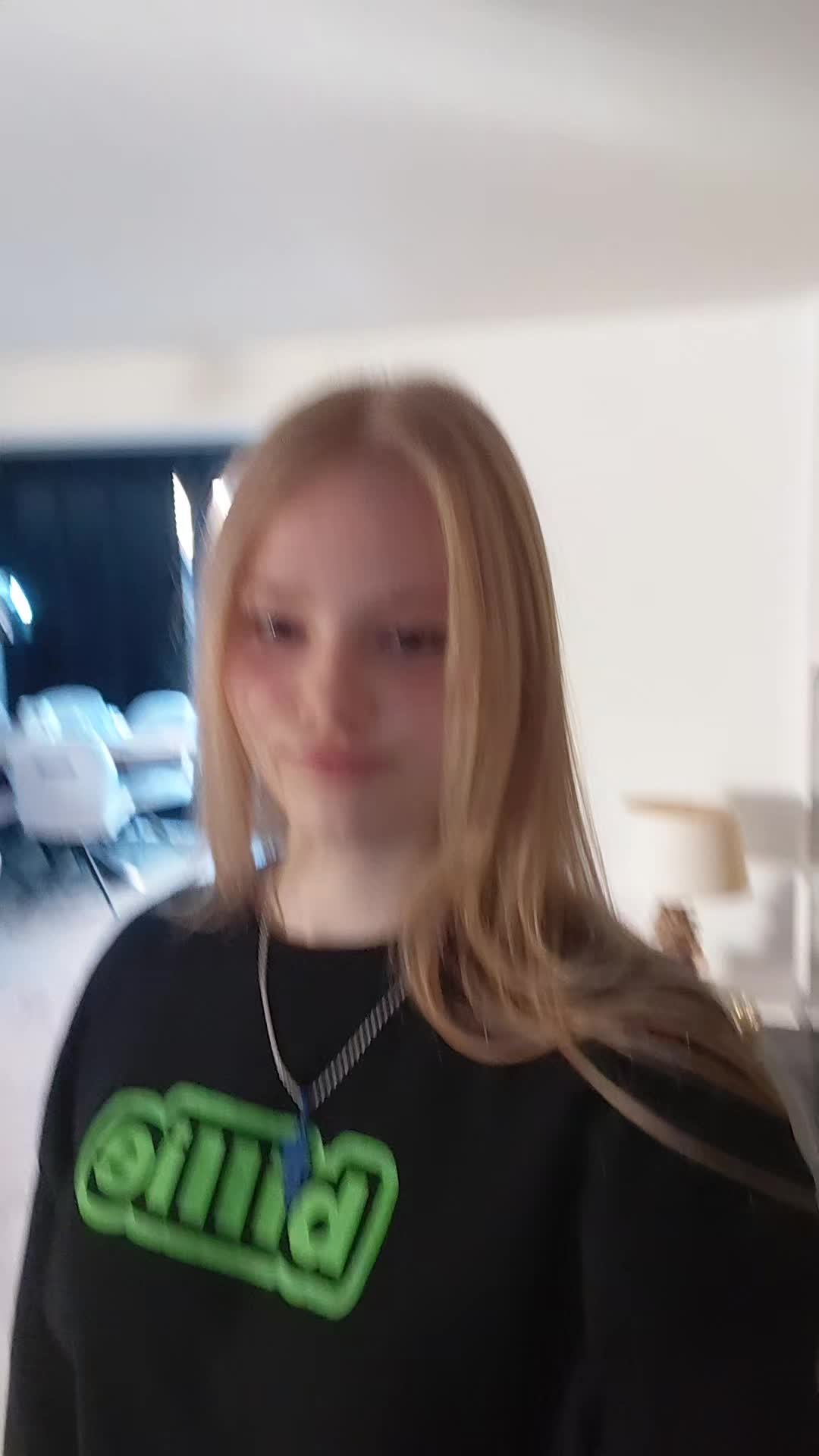 @😝