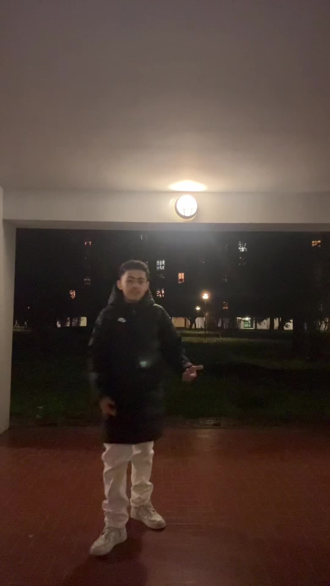 @MIMMOFLOWJR4L