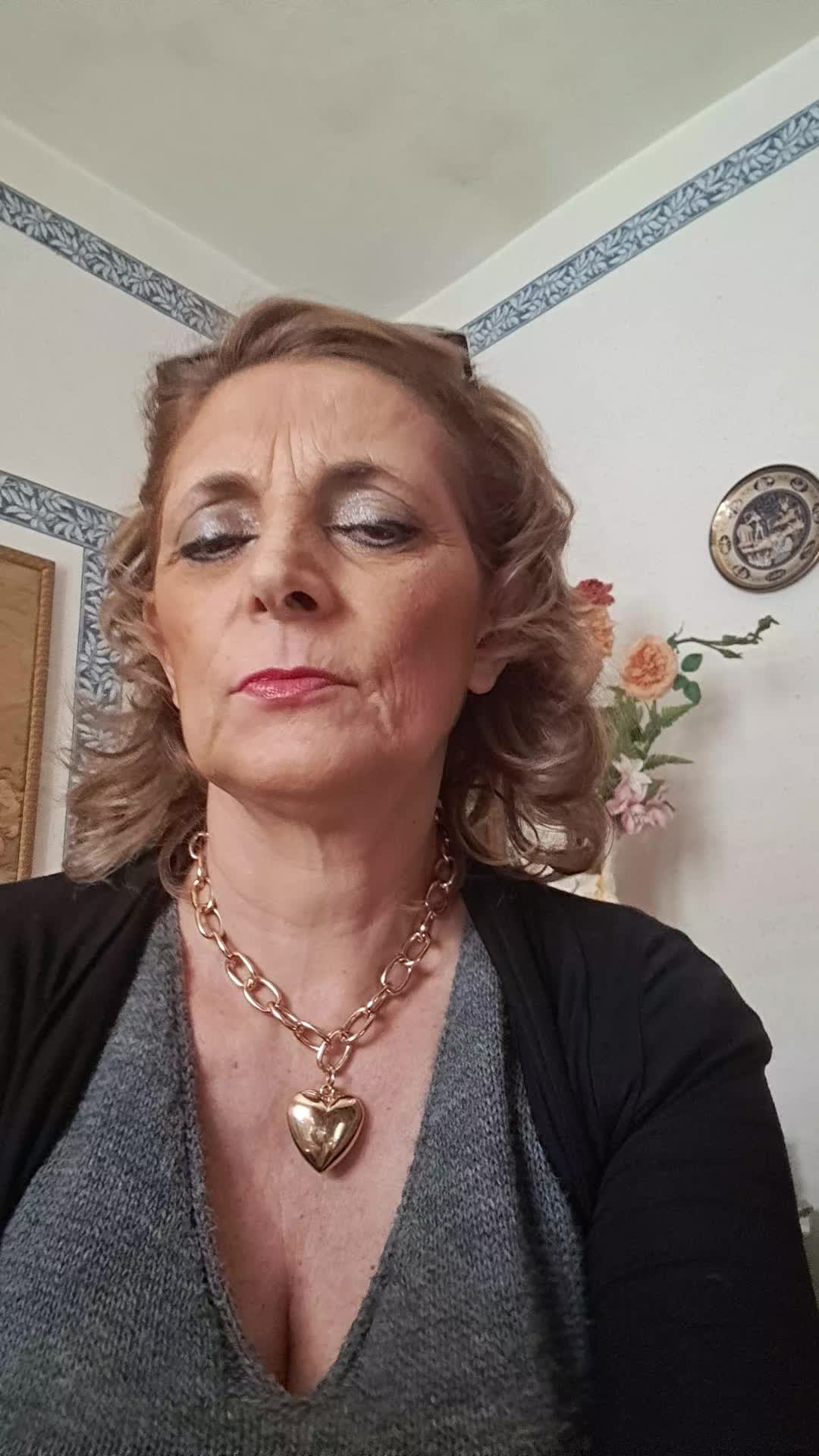 @Carmen de Rubeis