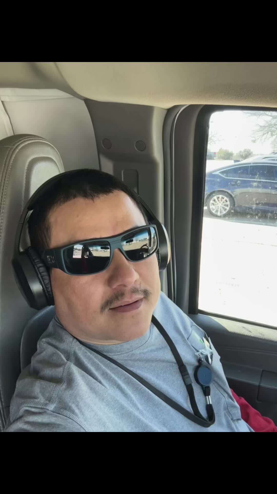 @Charlie ojos claros52 🇺🇸🇲🇽