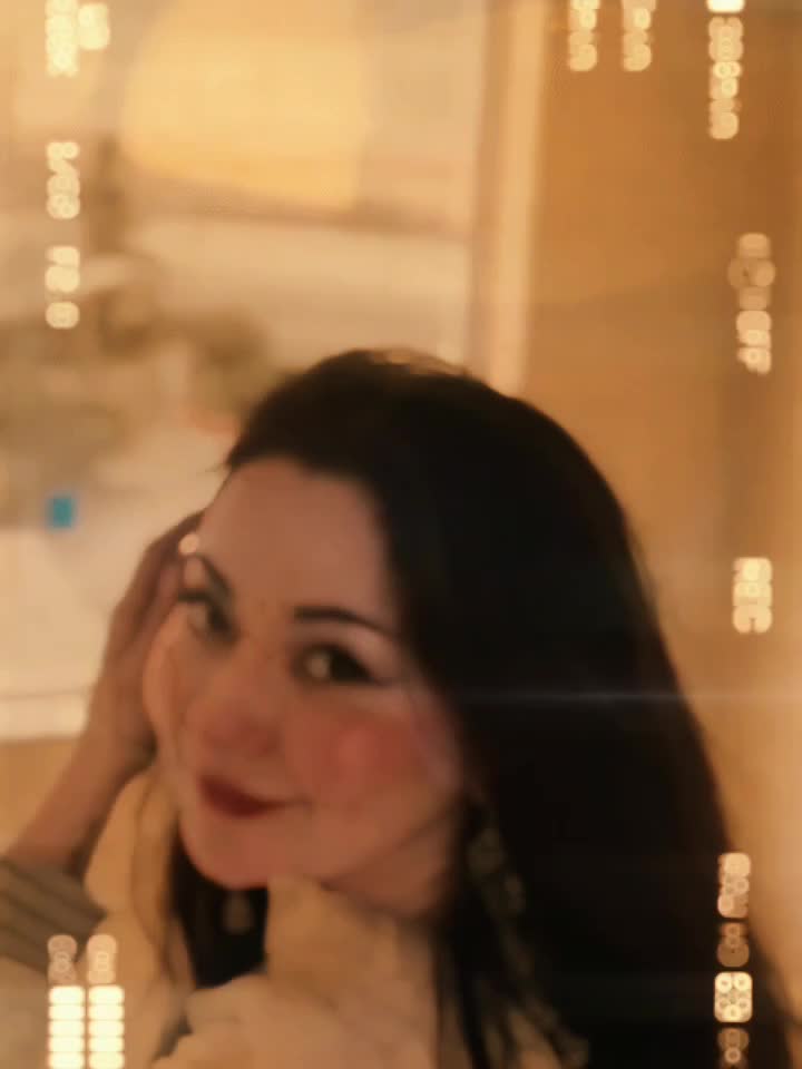 @HEY QUEEN