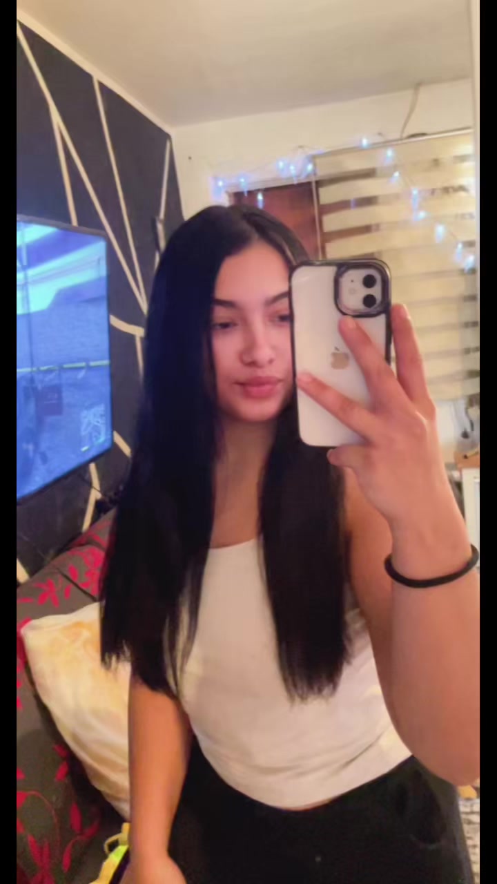 @𝒮𝓃𝑒𝓀𝓎