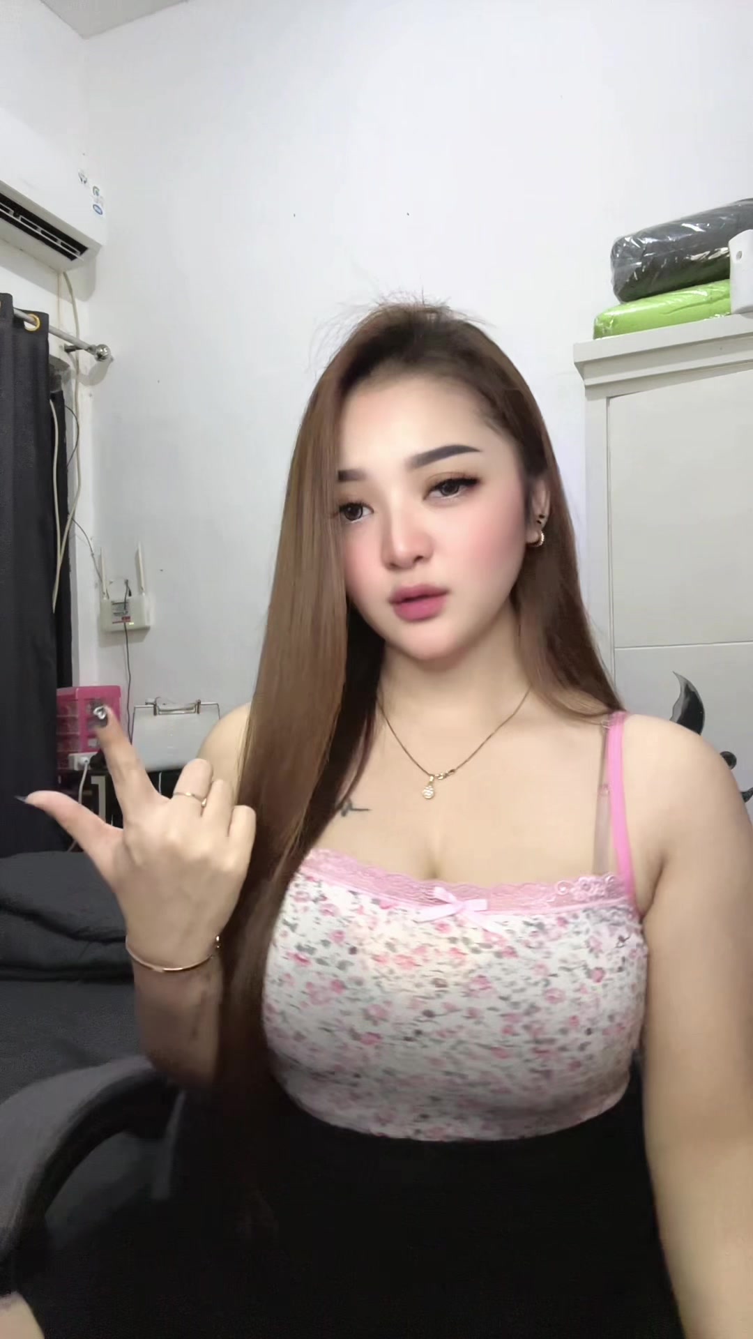 @Sinta Meilanni Putri