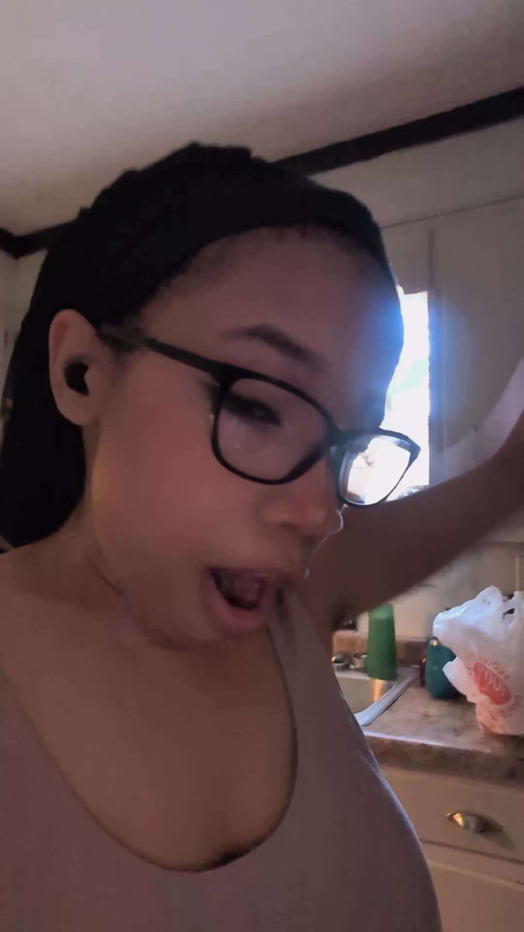 @Ari