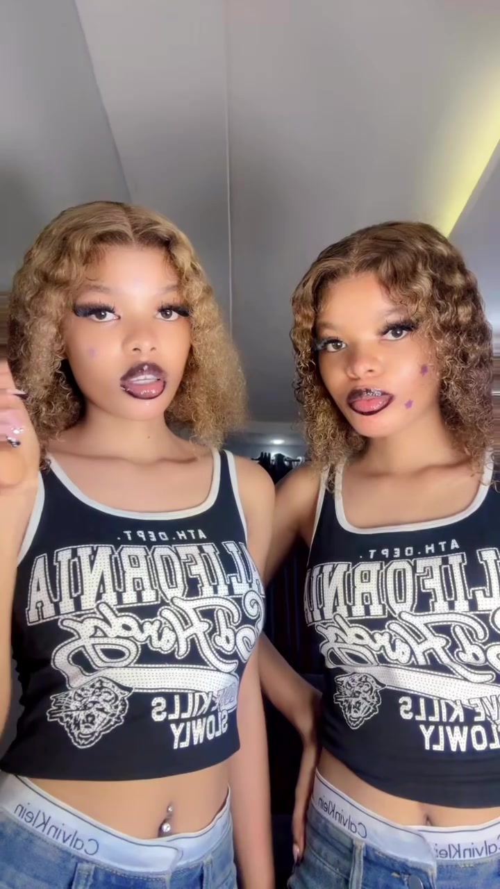 @Twinzcandy
