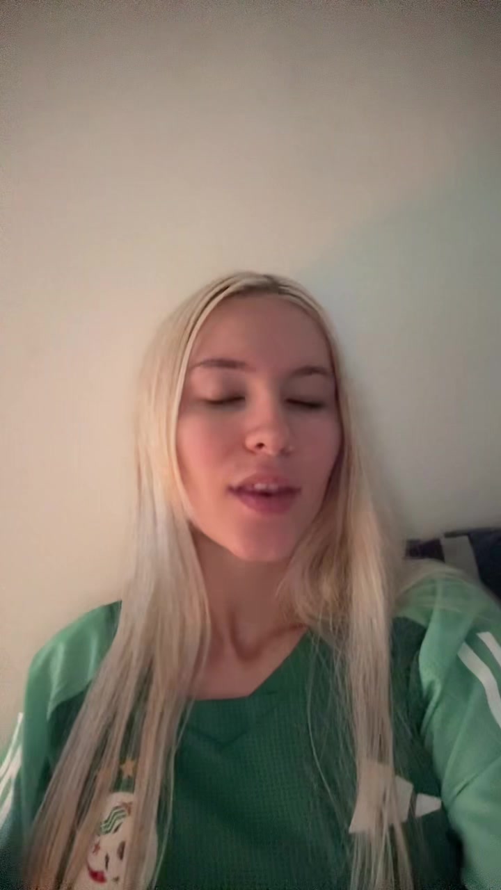 @Inaya30k🤍