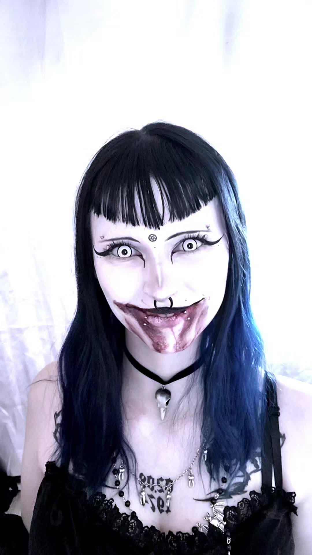 @🦇