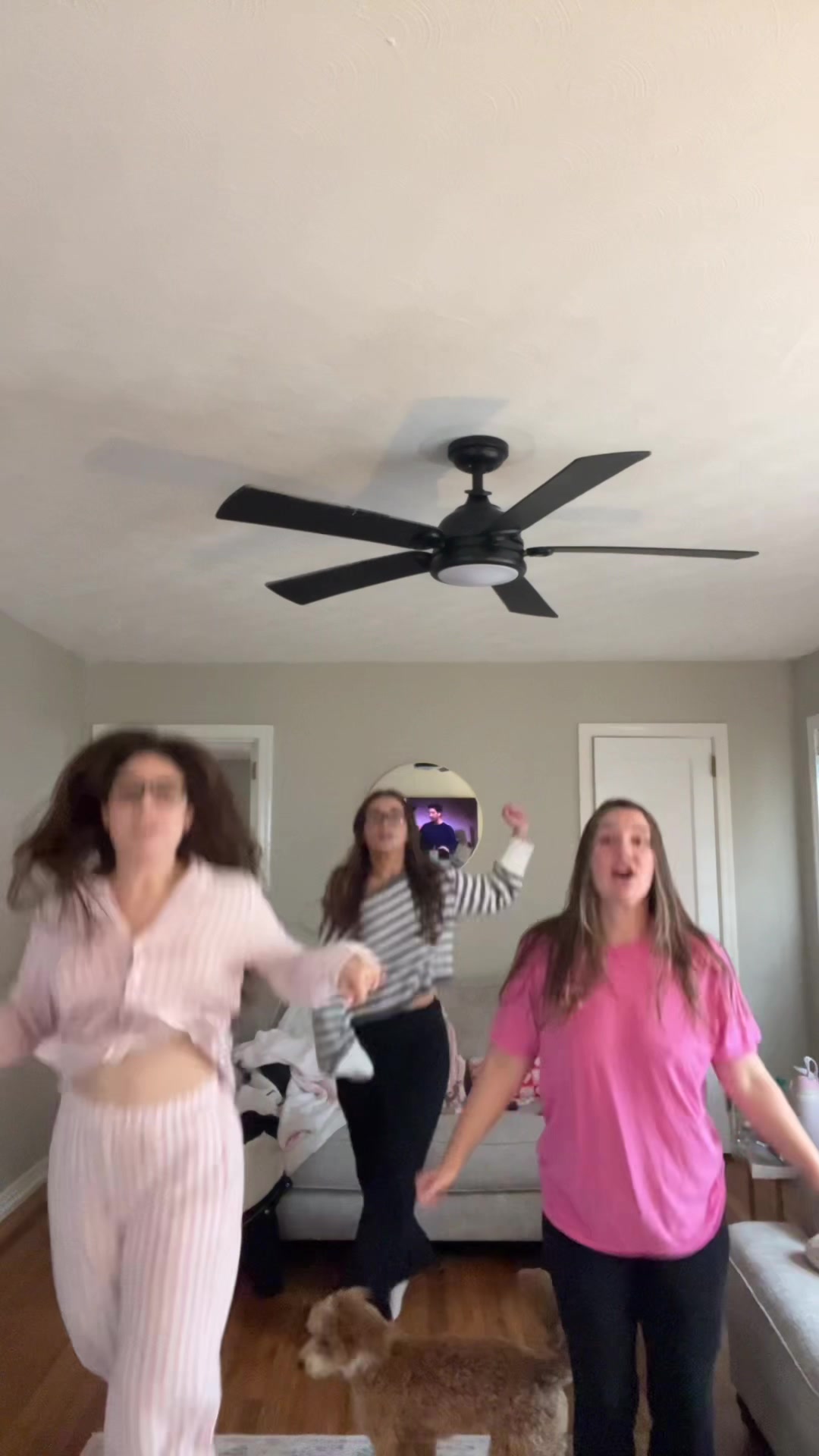 @🎠✨🦋🧚🏽&zwj;♀️🫧🪞🕯️