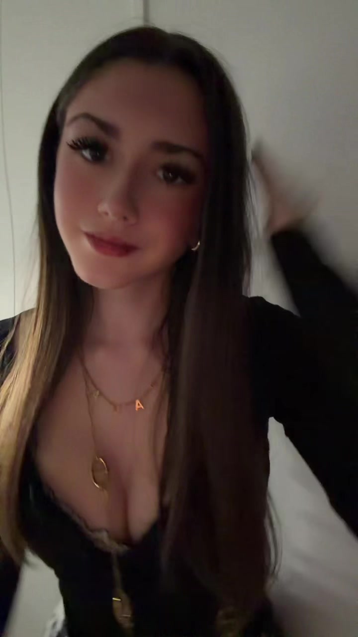 @𝓐𝓷𝓪𝓲𝓼𝓐𝓭𝓵𝓷🪽