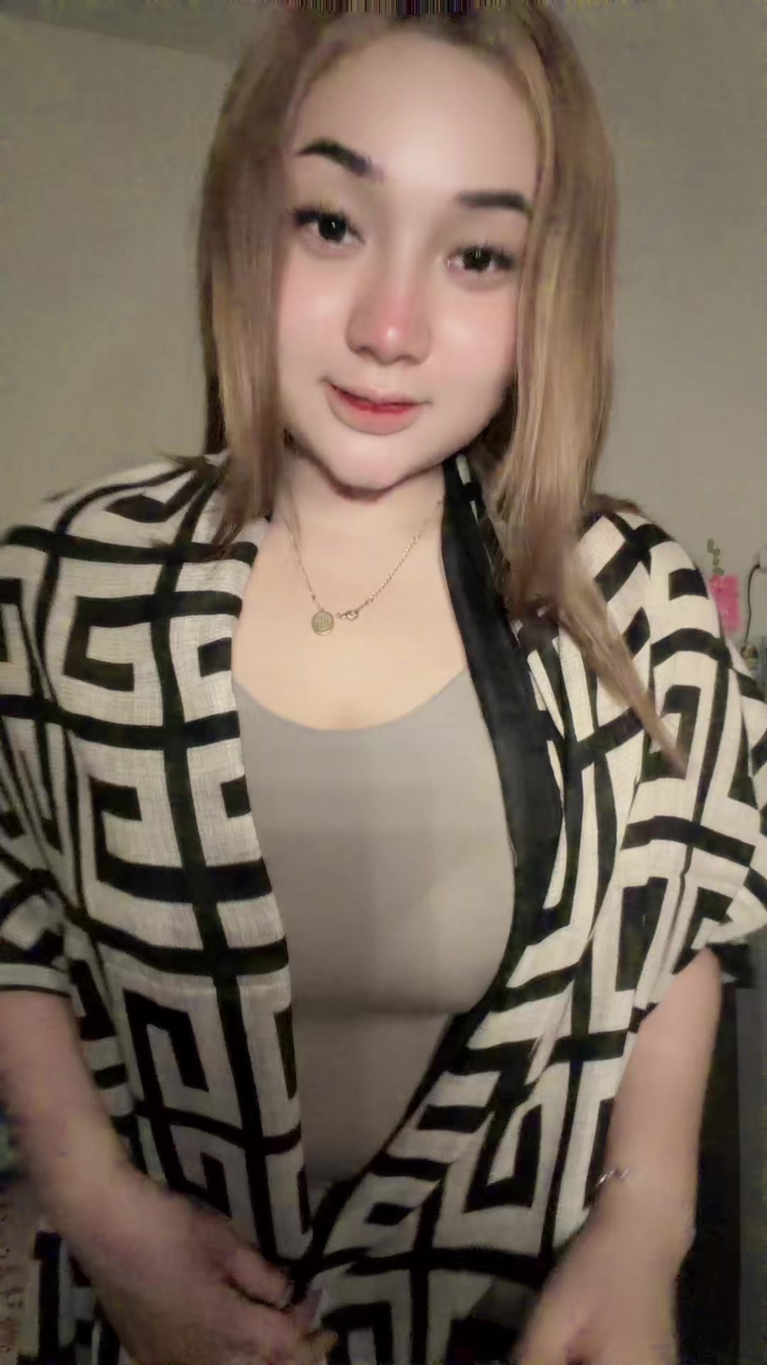 @inisintottyy