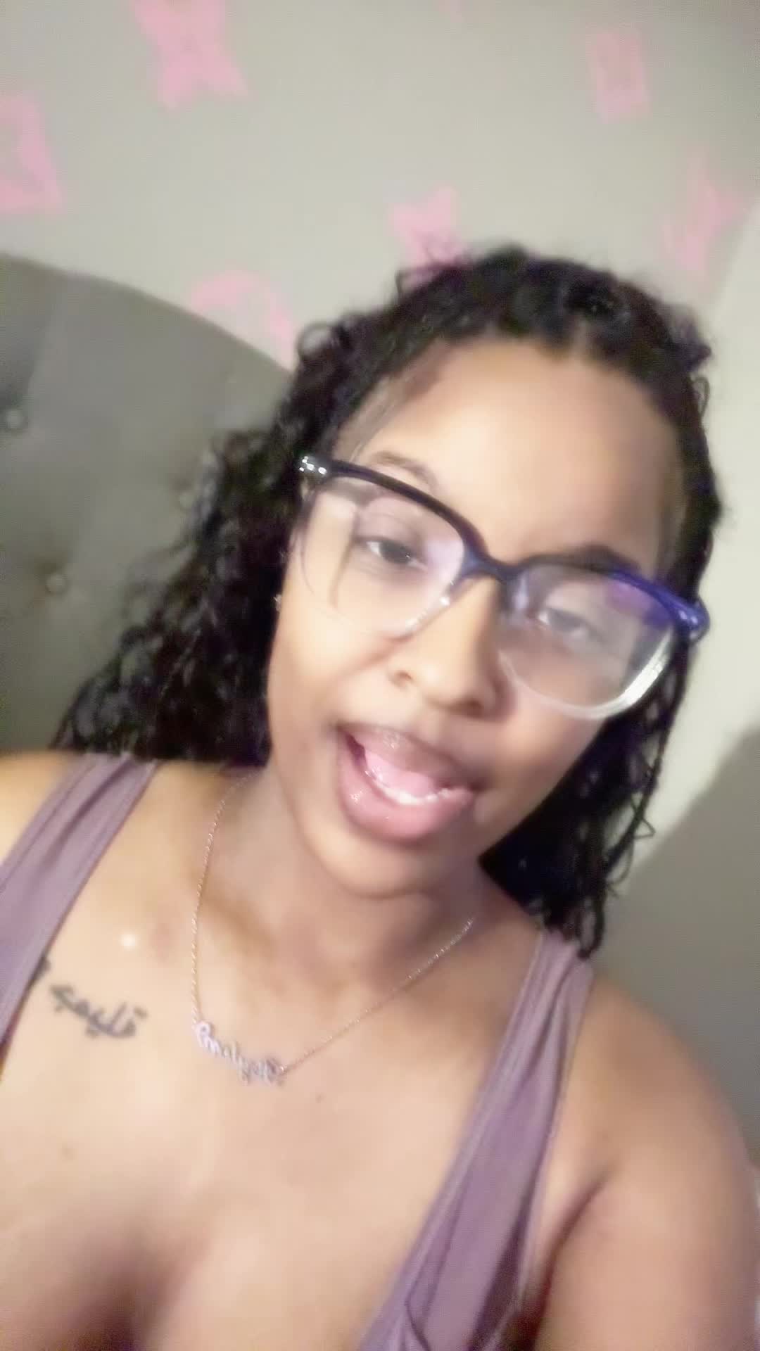 @𝓹𝓮𝔂 𝓹𝓮𝔂 ♡.