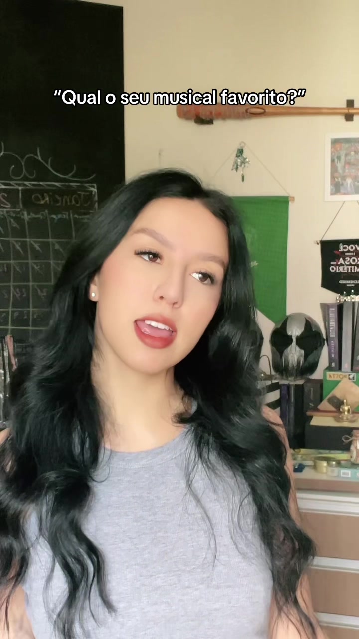 @heyitssliraa