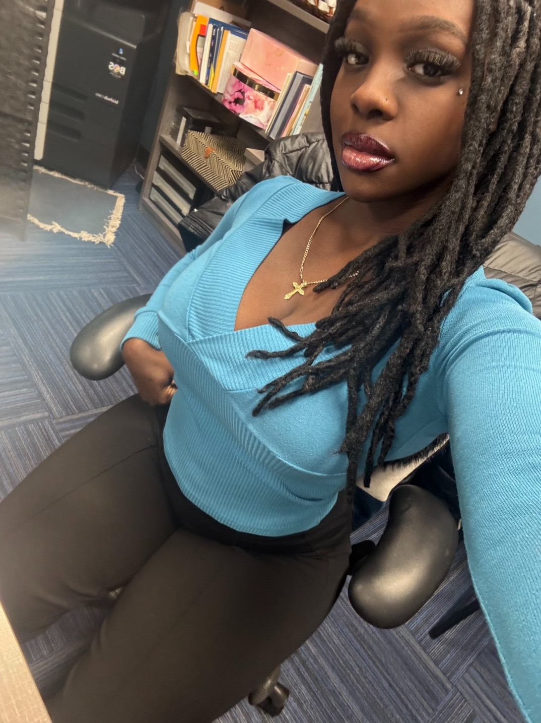 @Maya🇬🇭