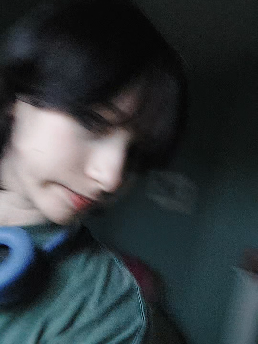 @🦈🎧♡&bull;Flo&bull;♡🎧🦈