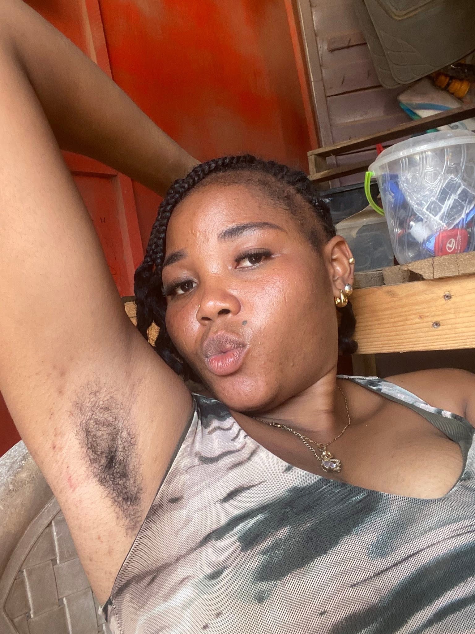 @Women armpit lovers