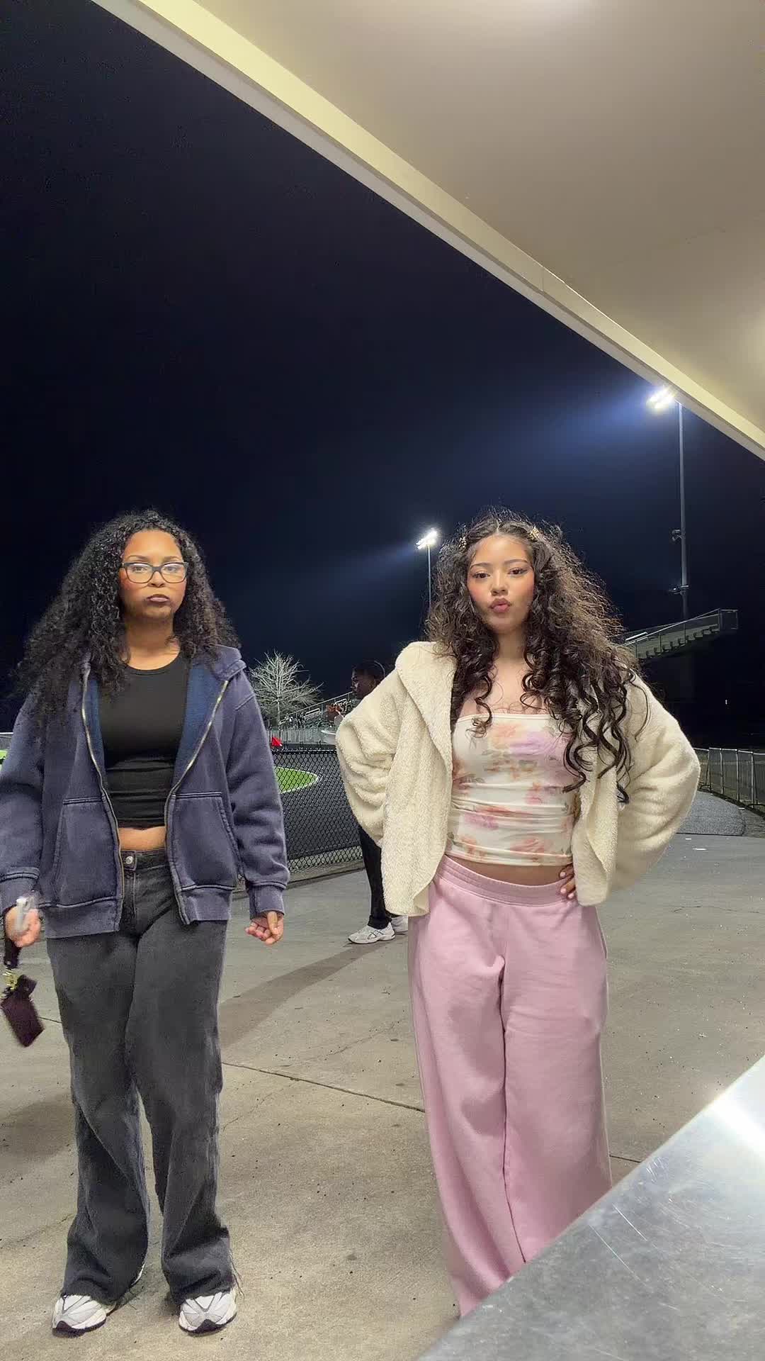 @leslye