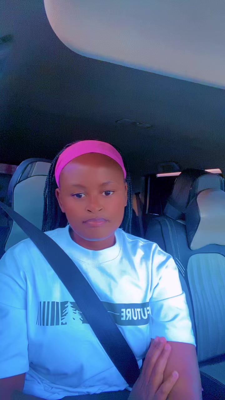 @Miss~Lyn🇺🇬