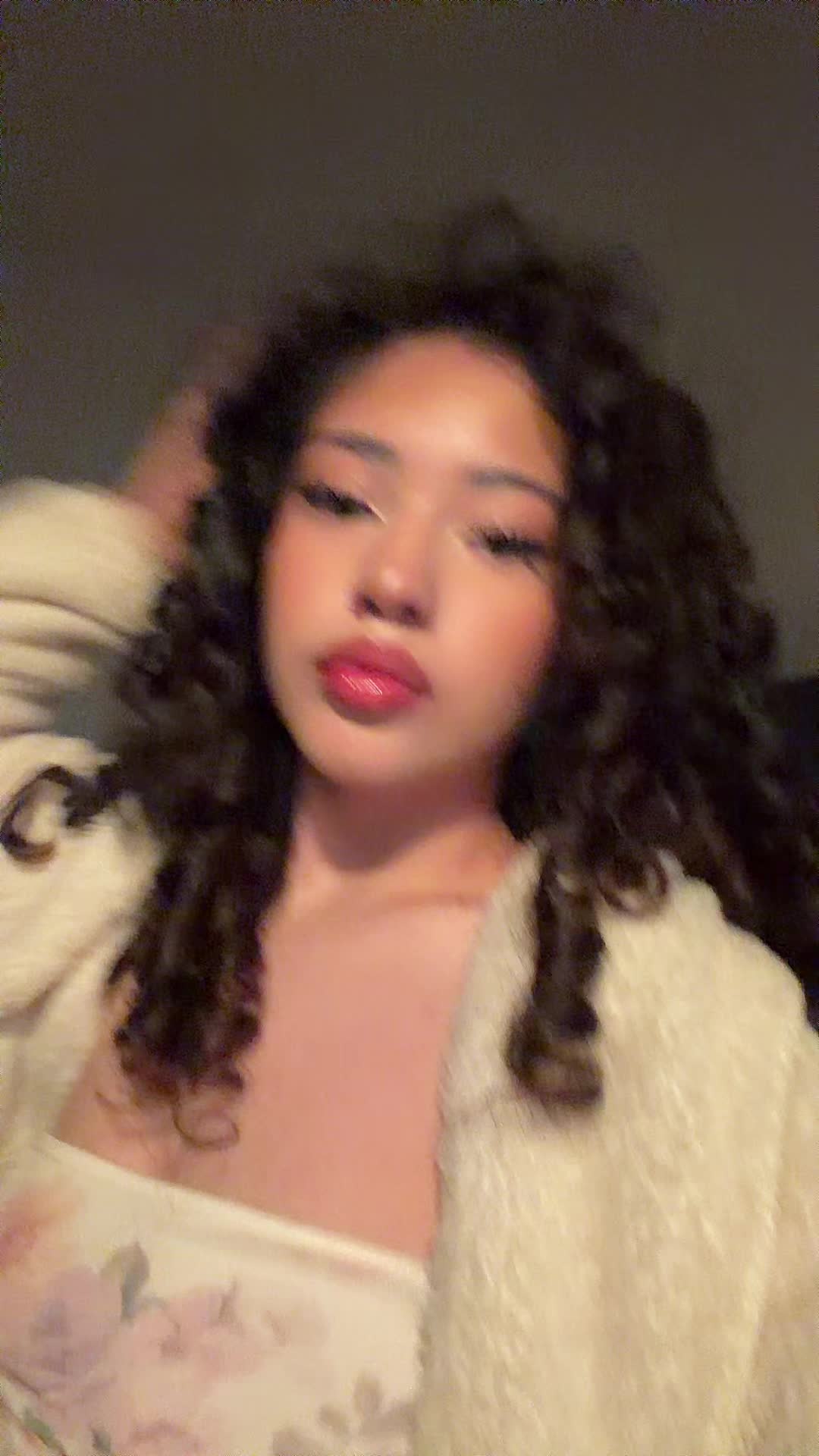 @leslye