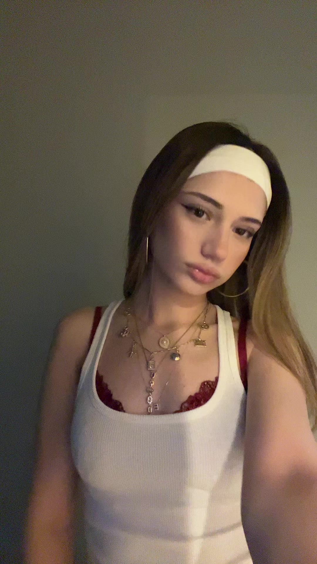 @Ela