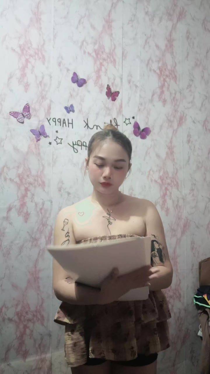 @𝘳𝘰𝘴𝘦𝘭𝘶𝘯𝘢 ✨