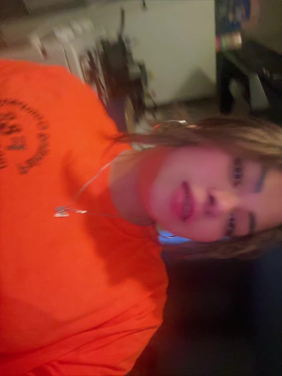 @valeria 🦋