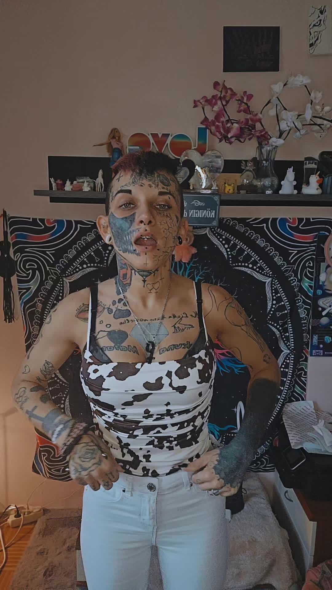 @InkedUnicorn