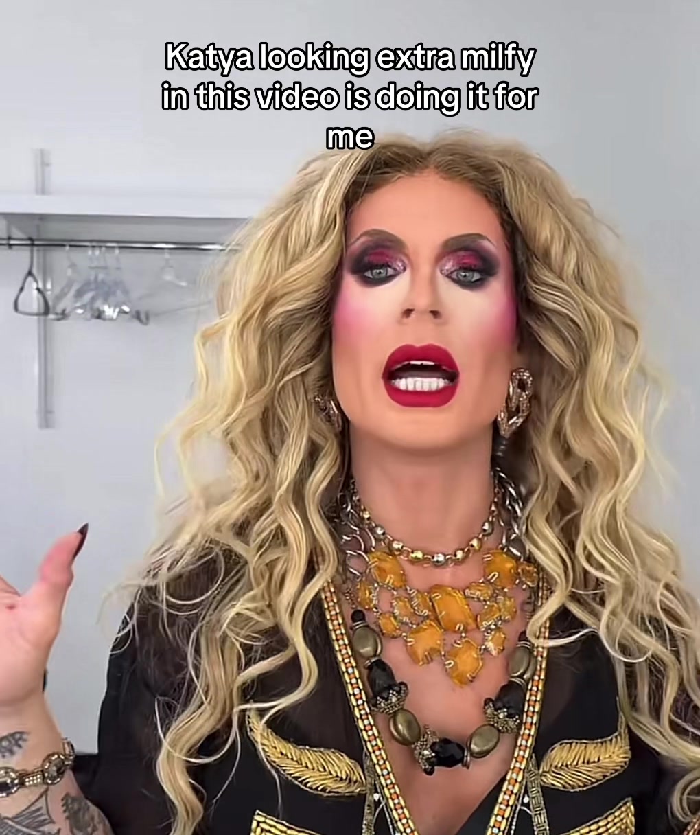 @Jessie (Fan Page)